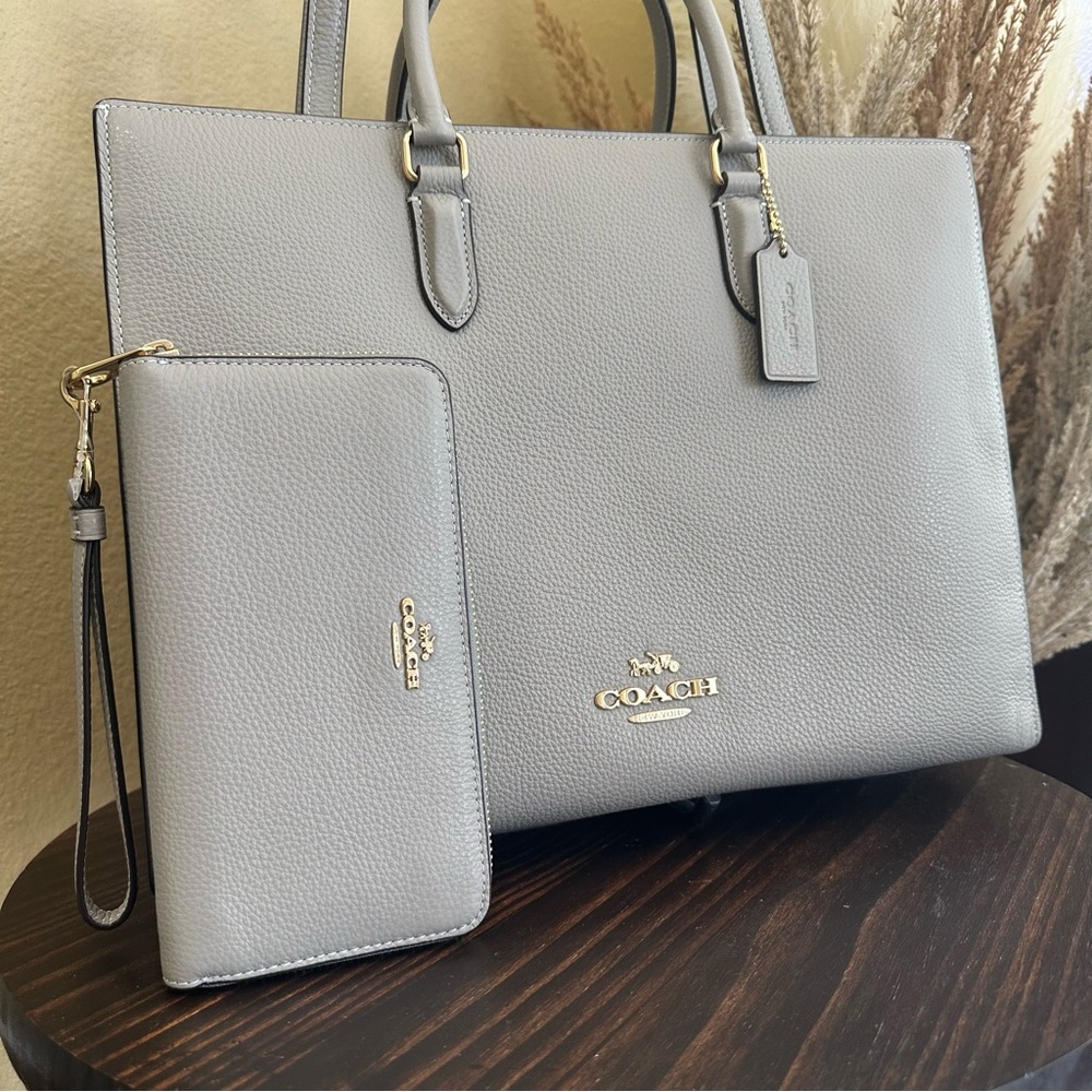 Coach Maggie Tote Bag and wallet set
